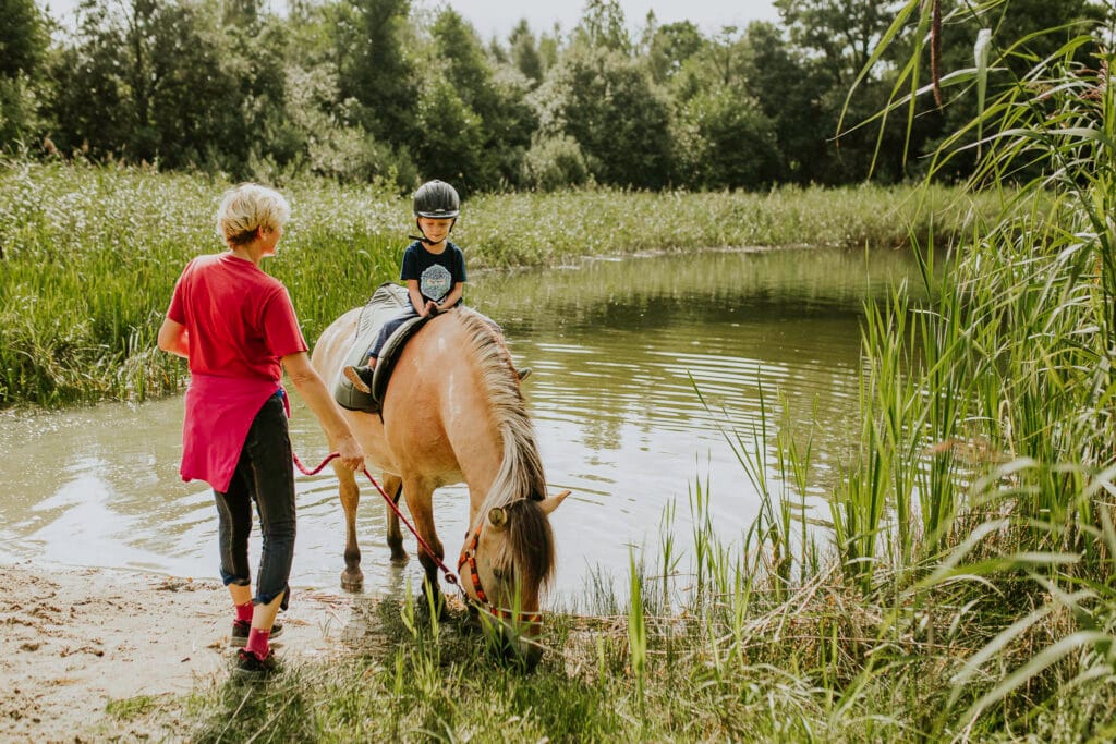 Agroturystyka z dziećmi – jak przygotować rodzinny wyjazd